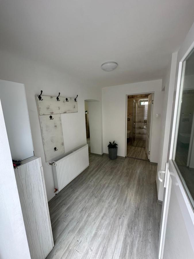 Nema S Apartment Брашов Экстерьер фото